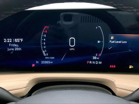 Used 2024 Cadillac XT4 Premium Luxury w/ Cold Weather Package FWD image 20