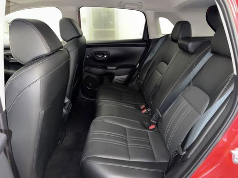 Used 2025 Honda HR-V EX-L image 17