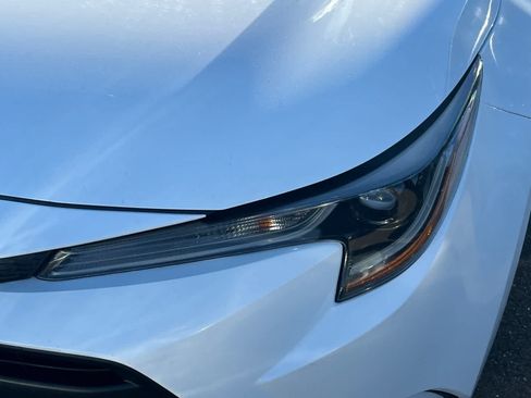 Used 2023 Toyota Corolla LE FWD image 11