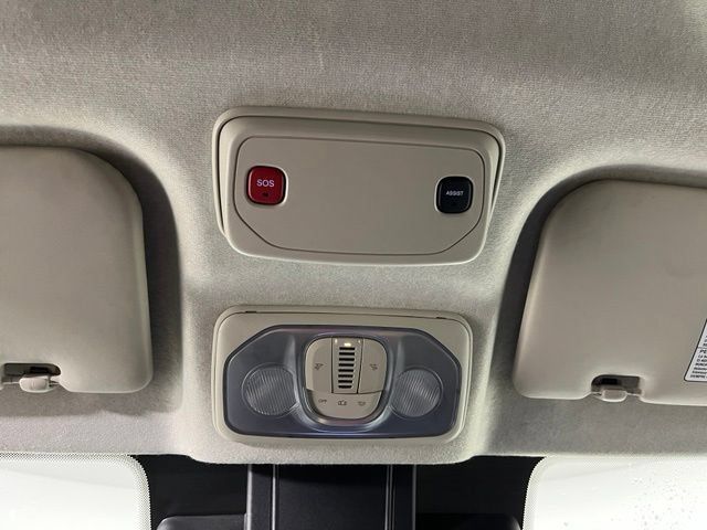 Used 2025 RAM ProMaster 2500 w/ U-Haul Equipment Group FWD image 32