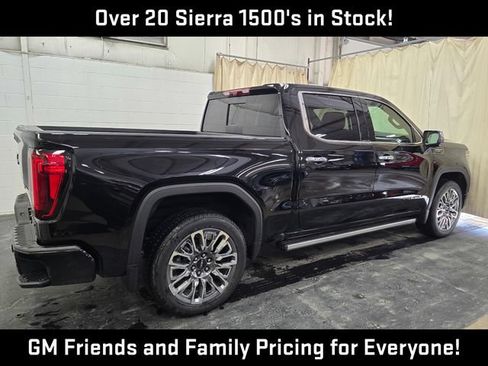 New 2026 GMC Sierra 1500 Denali Ultimate w/ LPO, Black Badging Package AWD/4WD image 9