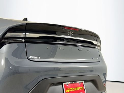 New 2026 Toyota Prius SE image 27