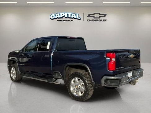 Used 2022 Chevrolet Silverado 2500 LTZ w/ LTZ Convenience Package image 3