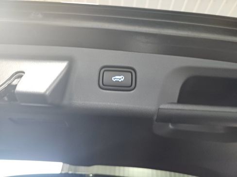 Used 2025 Hyundai Palisade Calligraphy AWD/4WD image 13