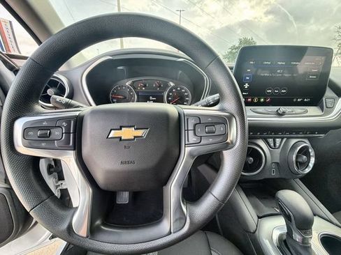 Certified 2023 Chevrolet Blazer LT w/ Convenience Package FWD image 11
