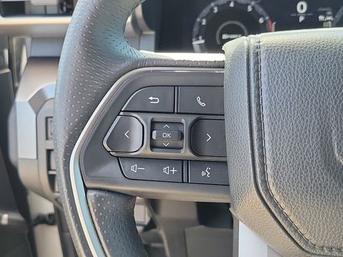 Used 2025 Toyota 4Runner TRD Off-Road Premium AWD/4WD image 21