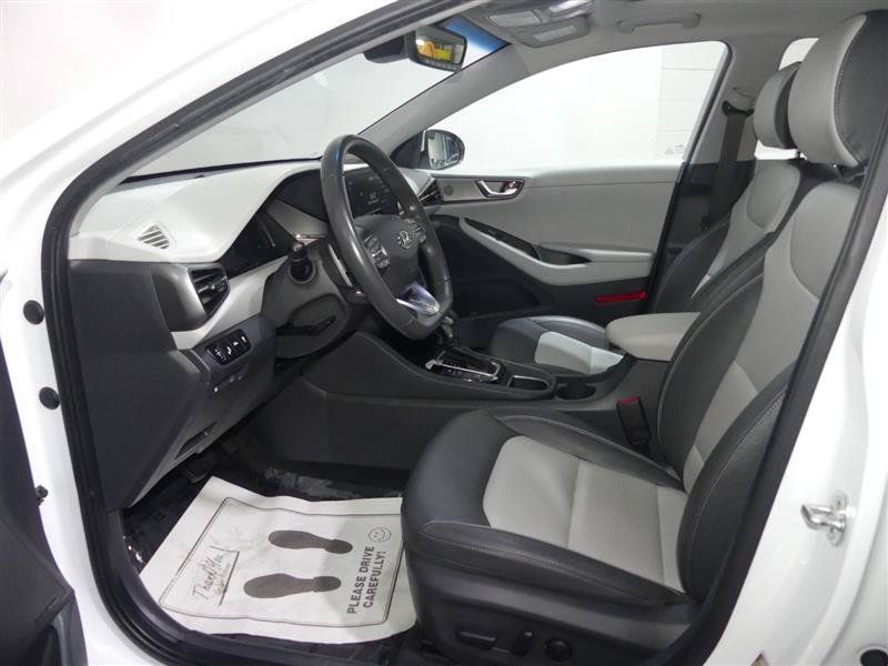 Used 2020 Hyundai Ioniq Limited FWD image 22