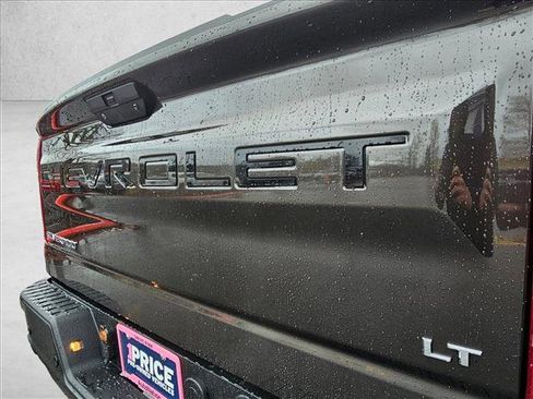 Used 2021 Chevrolet Silverado 1500 LT Trail Boss w/ Convenience Package II image 11