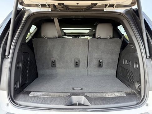 Used 2022 Chevrolet Tahoe Z71 w/ Luxury Package image 32