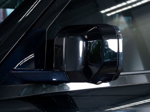 Used 2023 Land Rover Defender 110 X image 21