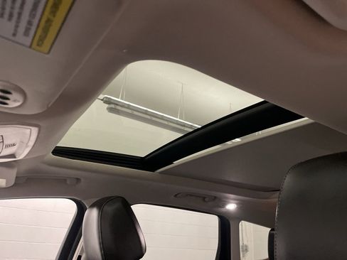 Used 2017 Ford Escape Titanium image 13