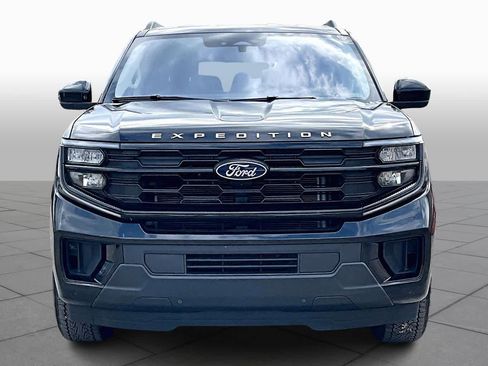 Used 2025 Ford Expedition Active image 8