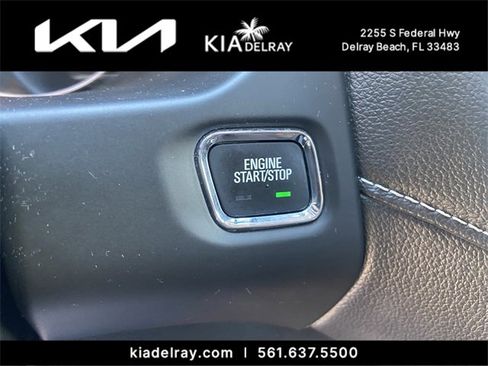 Used 2019 GMC Acadia SLE image 22