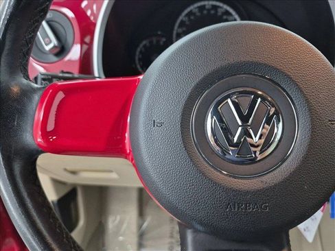 Used 2013 Volkswagen Beetle 2.5 FWD image 26