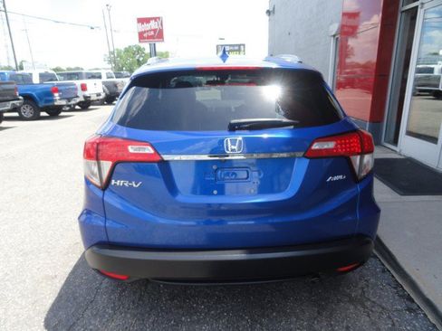 Used 2021 Honda HR-V EX image 4