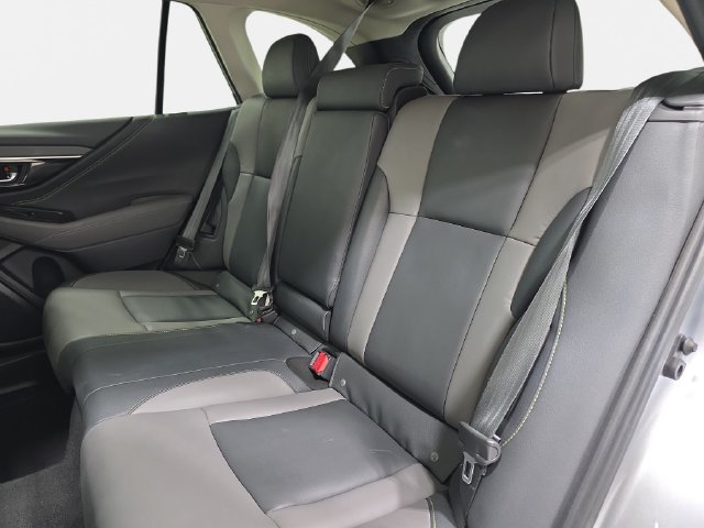 Used 2020 Subaru Outback Onyx Edition XT AWD/4WD image 13