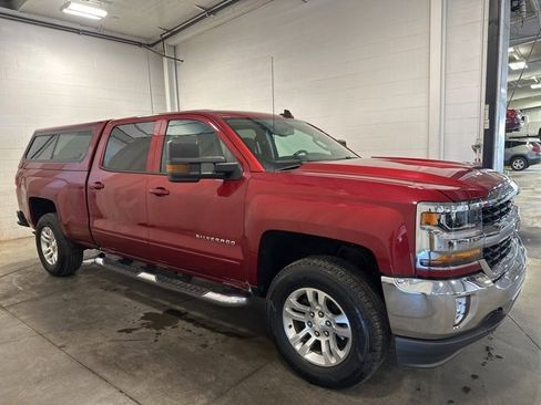 Used 2018 Chevrolet Silverado 1500 LT w/ Max Trailering Package image 3