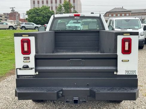 Used 2022 Ford F250 XL w/ Power Equipment Group AWD/4WD image 5