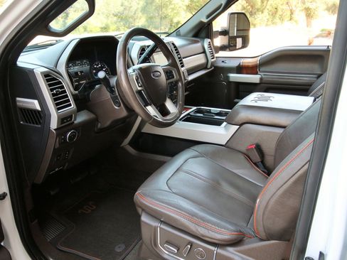 Used 2017 Ford F250 King Ranch w/ King Ranch Ultimate Package AWD/4WD image 22