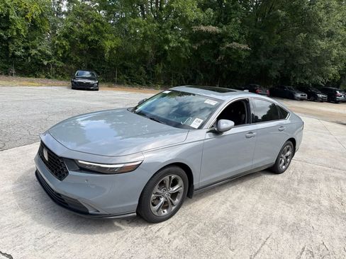 Used 2023 Honda Accord EX-L image 5