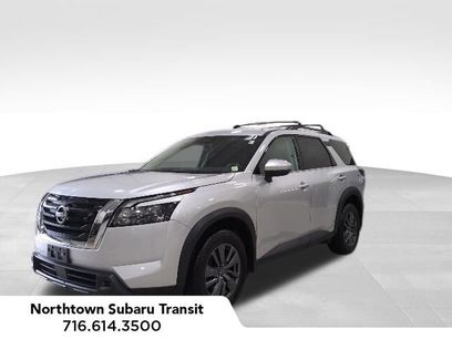 Used 2024 Nissan Pathfinder SV