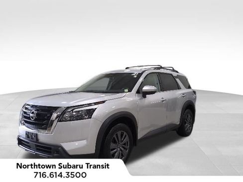 Used 2024 Nissan Pathfinder SV AWD/4WD image 1