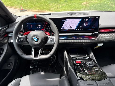 New 2027 BMW M5 Touring AWD/4WD image 19