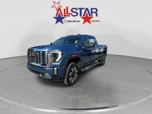 Used 2025 GMC Sierra 2500 Denali AWD/4WD image 3
