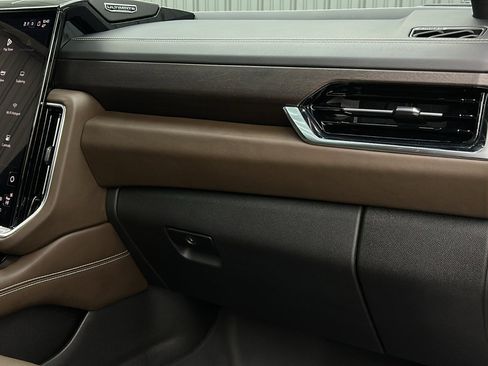 Used 2025 GMC Yukon XL Denali Ultimate image 35