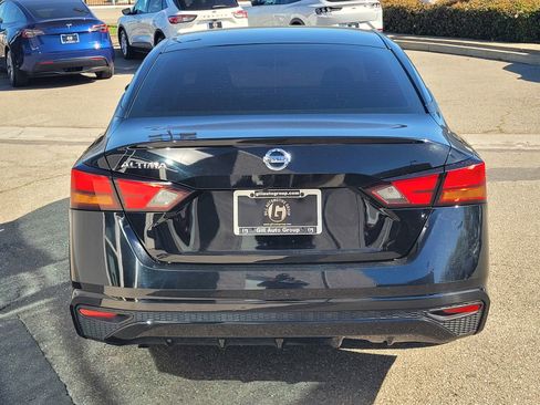 Used 2022 Nissan Altima 2.5 S image 5