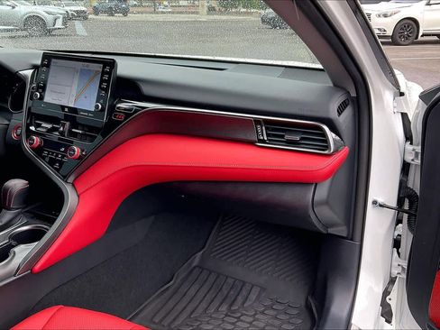 Used 2024 Toyota Camry XSE w/ Navigation Package image 18