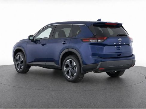 Used 2025 Nissan Rogue SV FWD image 3