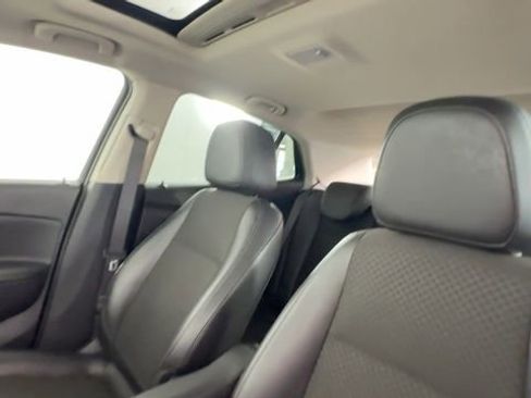 Used 2019 Buick Encore Preferred AWD/4WD image 25