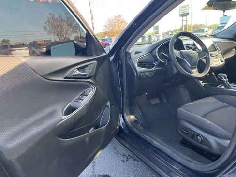 Used 2023 Chevrolet Malibu LT w/ Driver Confidence Package FWD image 4