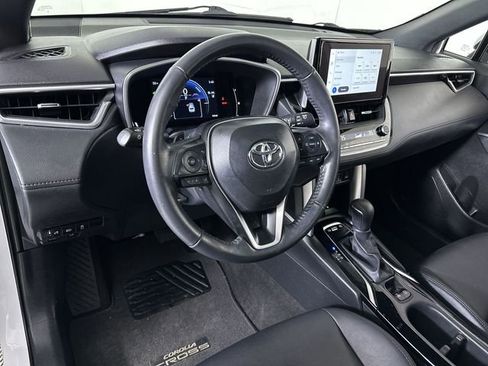 Used 2024 Toyota Corolla Cross AWD Hybrid w/ Convenience Package image 10