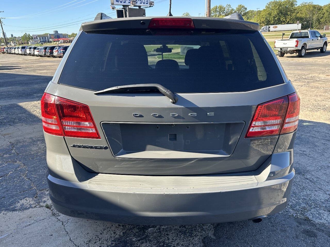 Used 2019 Dodge Journey SE FWD image 7