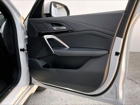 Used 2025 BMW X1 xDrive28i image 23