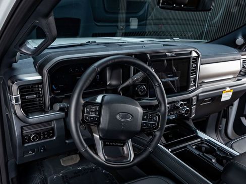 Used 2026 Ford F250 Platinum AWD/4WD image 17