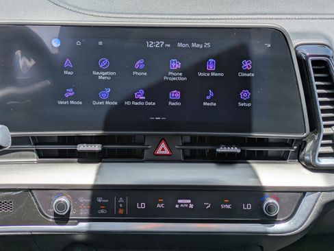 Certified 2025 Kia Sportage EX FWD image 15