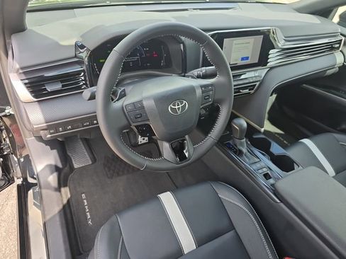 Used 2026 Toyota Camry SE FWD image 16