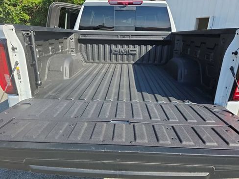 Used 2025 GMC Sierra 1500 AT4X AWD/4WD image 13