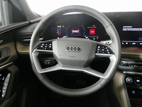 New 2025 Audi Q5 Premium Plus image 17