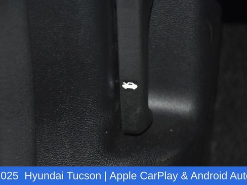 Used 2025 Hyundai Tucson SEL AWD/4WD image 26