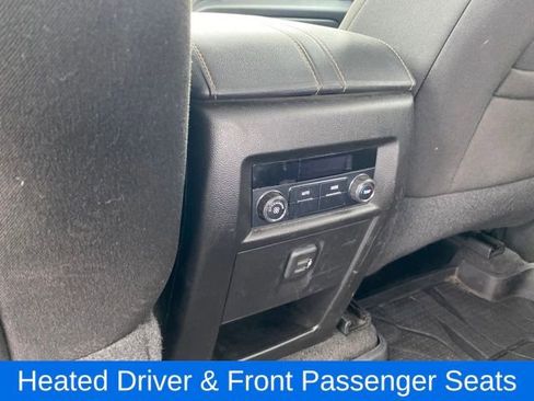 Used 2019 Chevrolet Traverse LT image 19