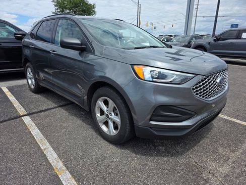 Used 2023 Ford Edge SE AWD/4WD image 2