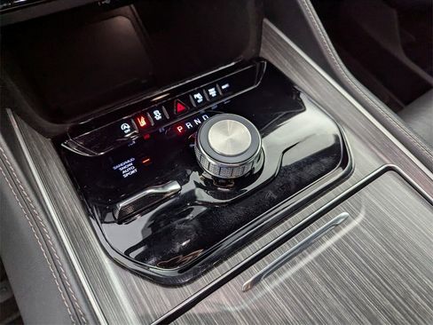 Used 2024 Jeep Wagoneer Series II image 26