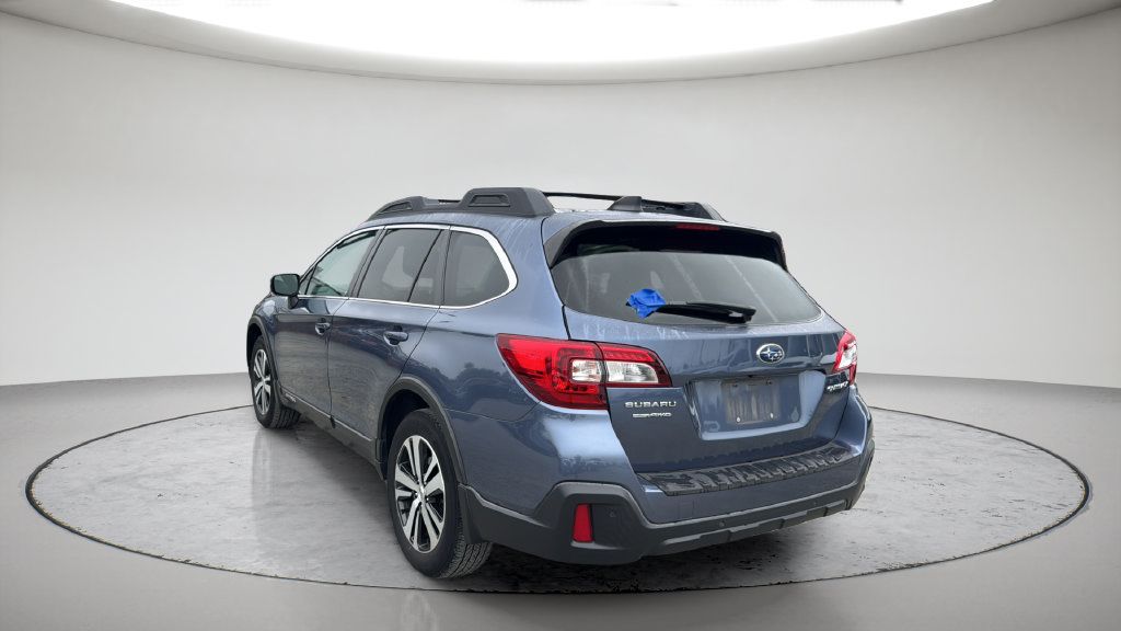 Used 2018 Subaru Outback 2.5i Limited AWD/4WD image 8