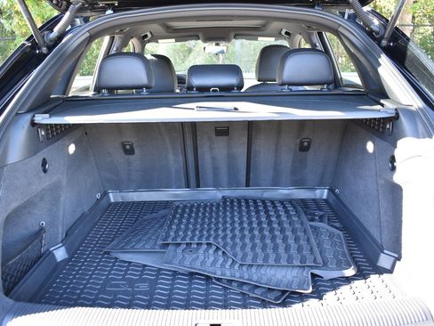 Used 2018 Audi Q3 2.0T Premium image 24