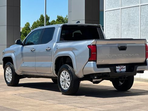 Used 2024 Toyota Tacoma SR5 AWD/4WD image 6
