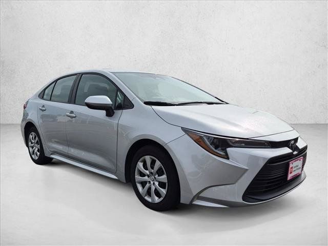 Certified 2024 Toyota Corolla LE FWD image 3